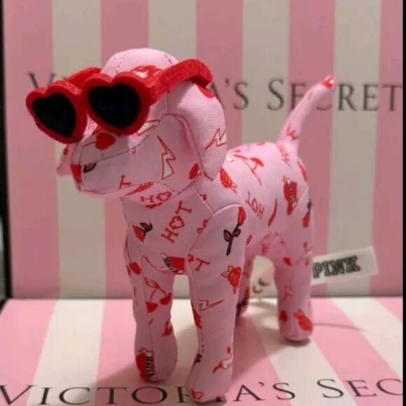 VICTORIA SECRET 2025 LTD EDITION MINI DOGGIE COVERED IN HEARTS - Picture 2 of 3